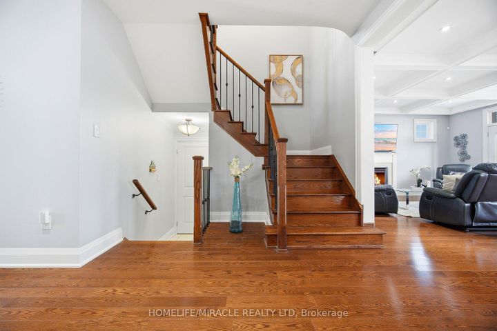 Photo 23 at 162 Coastline Drive, Bram West, Brampton