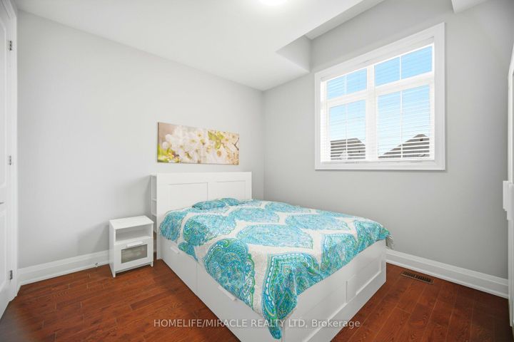 Photo 29 at 162 Coastline Drive, Bram West, Brampton