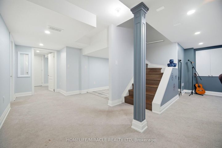 Photo 31 at 162 Coastline Drive, Bram West, Brampton