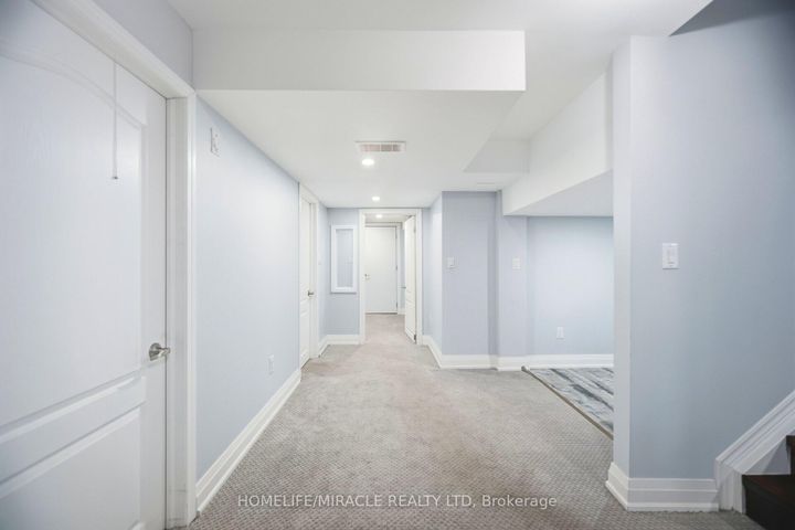 Photo 38 at 162 Coastline Drive, Bram West, Brampton