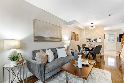 Photo 4 at 90 - 2 Hedge End Road, Rouge E11, Toronto