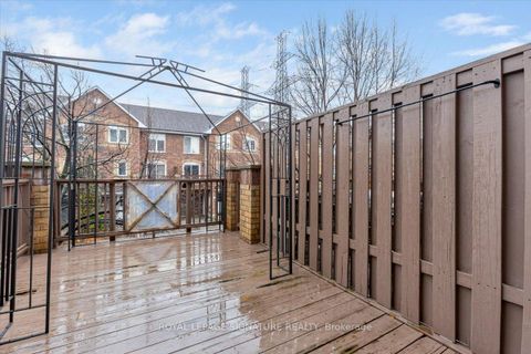 Photo 5 at 90 - 2 Hedge End Road, Rouge E11, Toronto