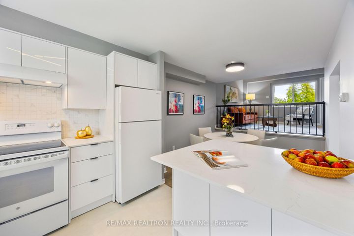 Photo 7 at 114 - 65 Godstone Road, Don Valley Village, Toronto