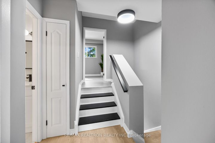 Photo 12 at 114 - 65 Godstone Road, Don Valley Village, Toronto