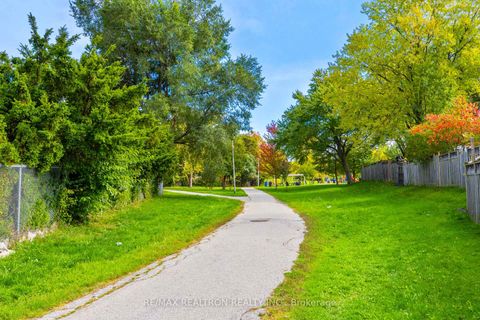 Photo 32 at 114 - 65 Godstone Road, Don Valley Village, Toronto