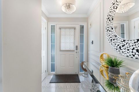 Photo 4 at 7 - 460 Woodmount Drive, Samac, Oshawa