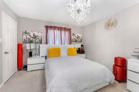 Photo 13 at 7 - 460 Woodmount Drive, Samac, Oshawa