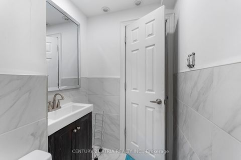 Photo 25 at 7 - 460 Woodmount Drive, Samac, Oshawa