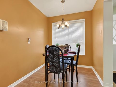 Photo 5 at 77 Oakhaven Drive, Milliken, Toronto