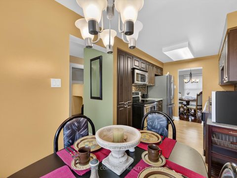 Photo 6 at 77 Oakhaven Drive, Milliken, Toronto