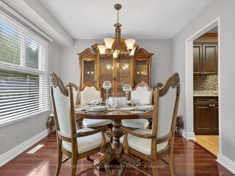 Photo 10 at 77 Oakhaven Drive, Milliken, Toronto