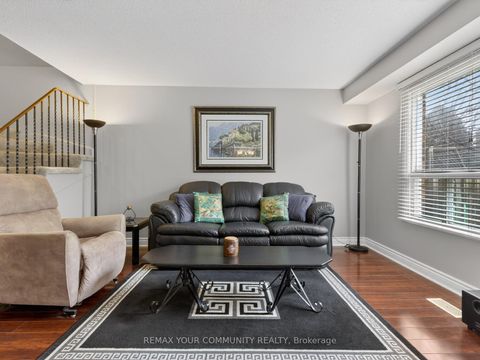 Photo 12 at 77 Oakhaven Drive, Milliken, Toronto