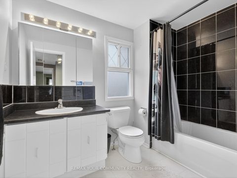 Photo 19 at 77 Oakhaven Drive, Milliken, Toronto