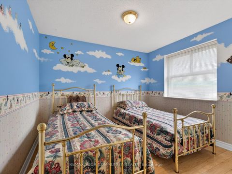 Photo 21 at 77 Oakhaven Drive, Milliken, Toronto