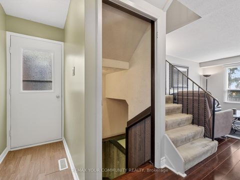 Photo 25 at 77 Oakhaven Drive, Milliken, Toronto