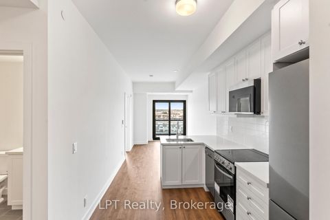 Photo 7 at 917 - 51 Clarington Boulevard, Bowmanville, Clarington