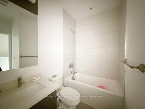 Photo 9 at TH7 - 388 Highway E, Doncrest, Richmond Hill