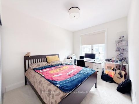 Photo 11 at TH7 - 388 Highway E, Doncrest, Richmond Hill