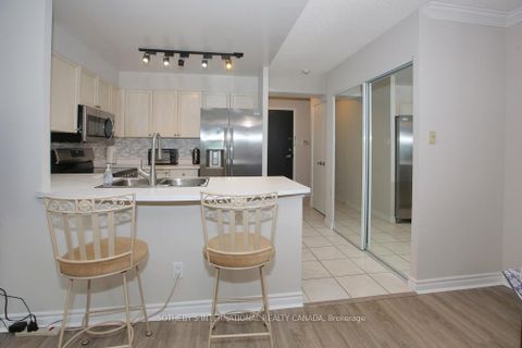 Photo 5 at 505 - 600 Queens Quay W, Waterfront Communities C1, Toronto