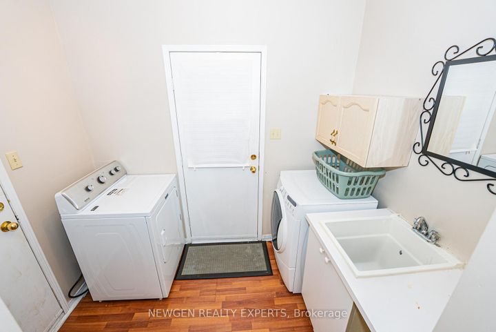 Photo 17 at 30 Adirondack Crescent, Wellington, Brampton