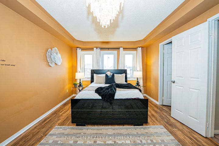 Photo 20 at 30 Adirondack Crescent, Wellington, Brampton
