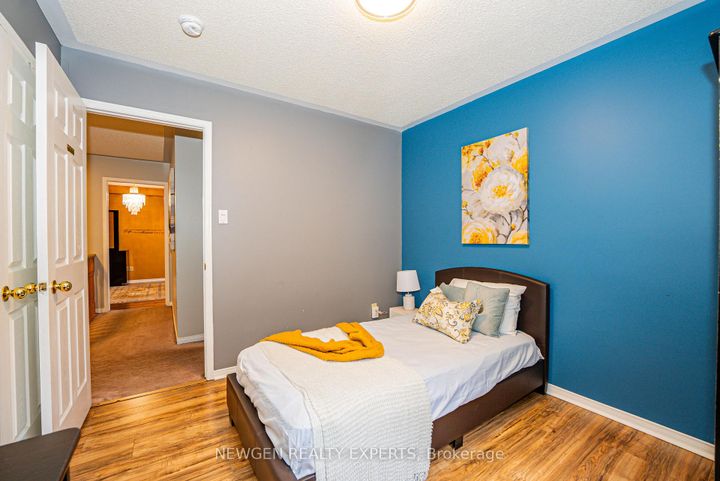 Photo 32 at 30 Adirondack Crescent, Wellington, Brampton