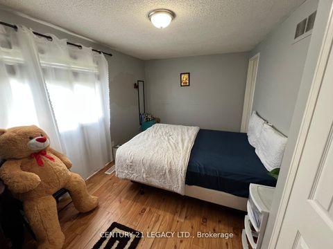 Photo 7 at 1544 Connery Crescent, Lakeview, Oshawa