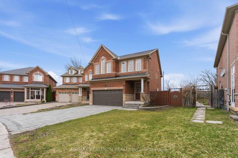 Photo 2 at 30 Glacier Crescent, Rouge E11, Toronto