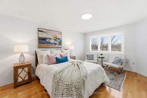 Photo 11 at 30 Glacier Crescent, Rouge E11, Toronto