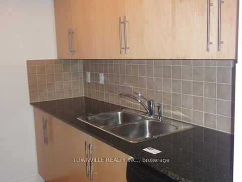 Photo 11 at 1912 - 310 Burnhamthorpe Road W, City Centre, Mississauga