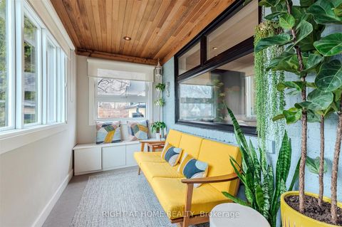 Photo 4 at 17 Claybrooke Street, Greenbrook, Toronto