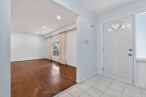 Photo 15 at 298 Newton Drive, Newtonbrook East, Toronto