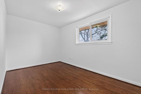 Photo 16 at 298 Newton Drive, Newtonbrook East, Toronto