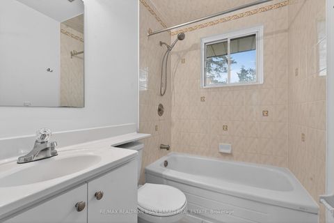 Photo 19 at 298 Newton Drive, Newtonbrook East, Toronto