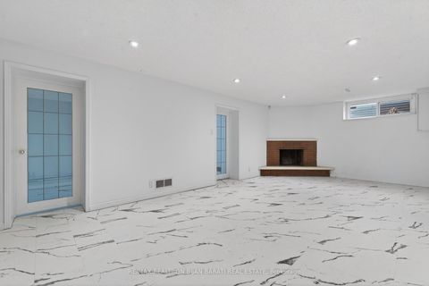 Photo 23 at 298 Newton Drive, Newtonbrook East, Toronto