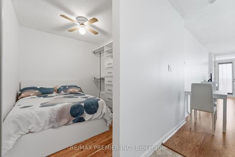 Photo 7 at 815 - 2464 Weston Road, Weston, Toronto