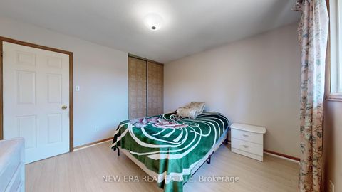 Photo 18 at 100 Cherry Hills Road, Glen Shields, Vaughan