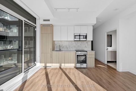 Photo 8 at 717 - 500 Dupont Street, Annex, Toronto