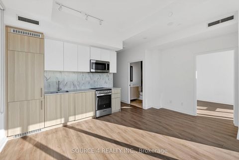 Photo 9 at 717 - 500 Dupont Street, Annex, Toronto