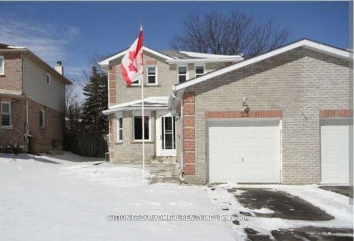 Photo 0 at 32 Magani Drive, Bradford, Bradford West Gwillimbury