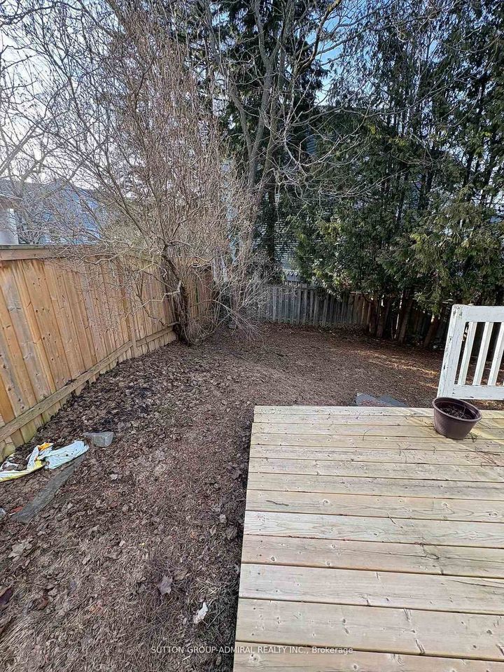 Photo 19 at 32 Magani Drive, Bradford, Bradford West Gwillimbury