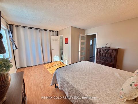 Photo 18 at 26 - 7707 Darcel Avenue, Malton, Mississauga