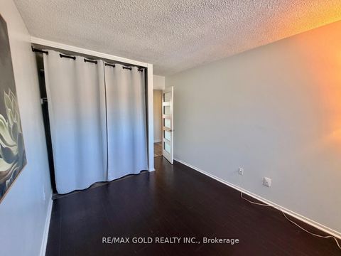 Photo 21 at 26 - 7707 Darcel Avenue, Malton, Mississauga