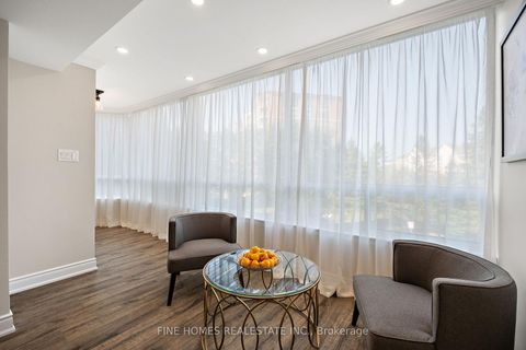 Photo 7 at 307 - 120 promenade Circle, Brownridge, Vaughan