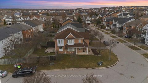 Photo 4 at 1456 Lyncroft Crescent, Taunton, Oshawa