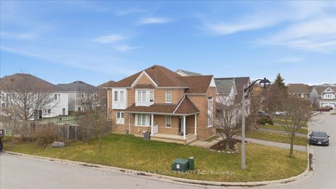 Photo 13 at 1456 Lyncroft Crescent, Taunton, Oshawa