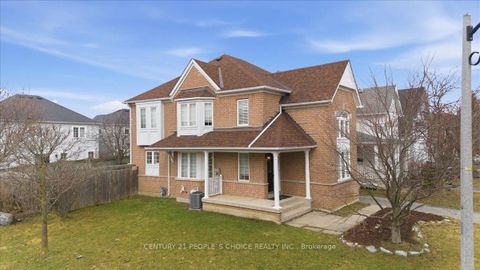 Photo 15 at 1456 Lyncroft Crescent, Taunton, Oshawa