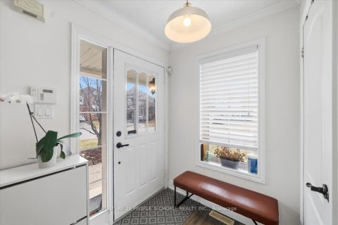 Photo 18 at 1456 Lyncroft Crescent, Taunton, Oshawa