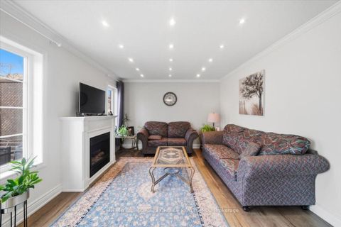 Photo 23 at 1456 Lyncroft Crescent, Taunton, Oshawa