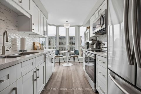 Photo 13 at 1602 - 23 Lorraine Drive, Willowdale West, Toronto